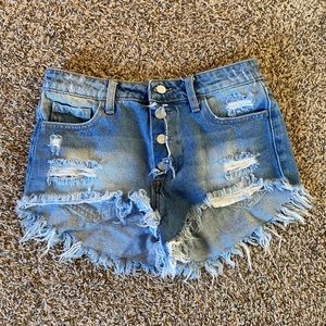 Women’s high rise shorts